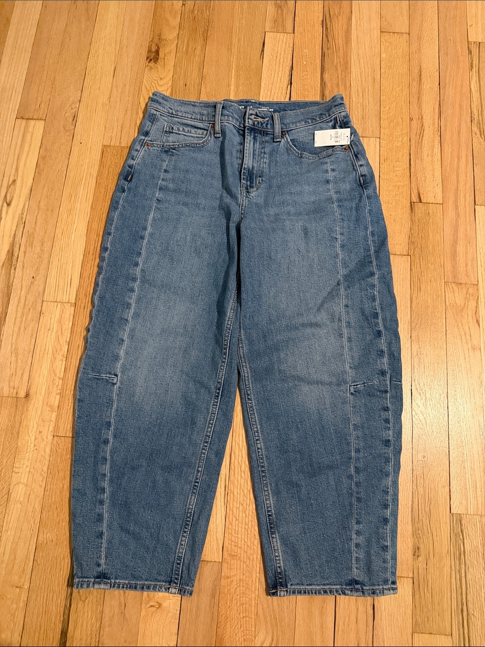 Old Navy Women's Barrel Jeans - Medium Blue Wash